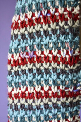 Kaleidoscope Scarf in Universal Yarn PDF