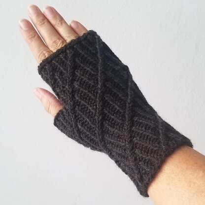 Nautilus Fingerless Gloves