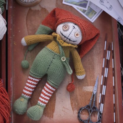 Peter Halloween clown doll knitting pattern