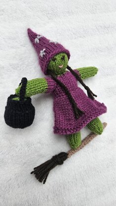 Knitted Witch Accessories