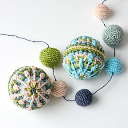 Snow Baubles - overlay crochet