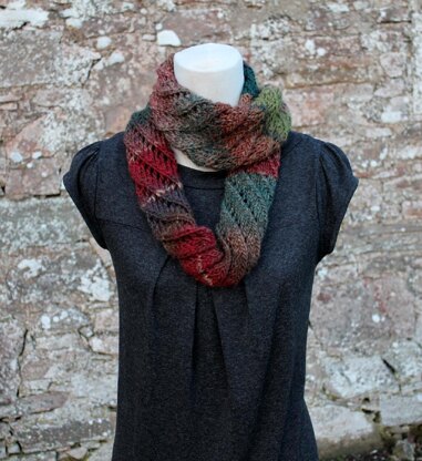 Melange Diagonal lace infinity scarf