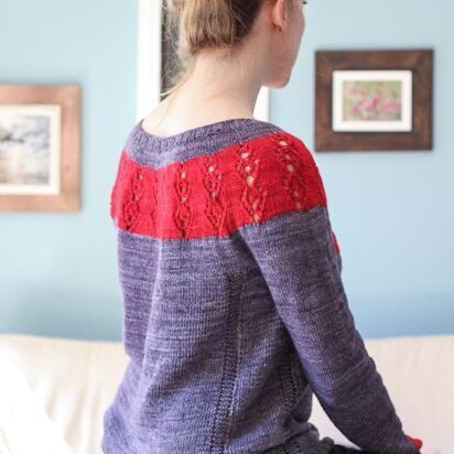 Angel in the Making Pullover