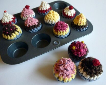 Crocheted Mini Cupcakes