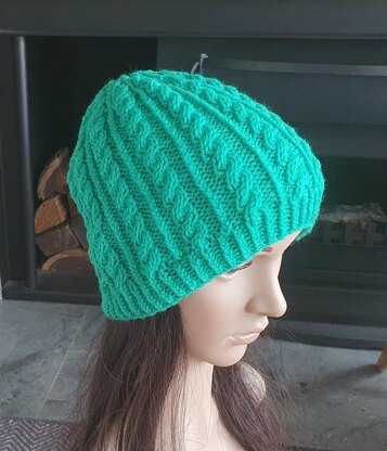 Sally - 8ply cable beanie