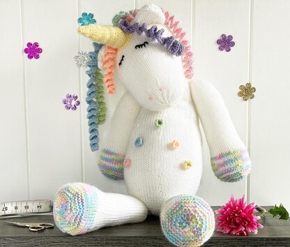 Unicorn knitting pattern 19015
