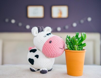 Daisy the Cow Crochet Pattern