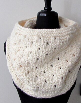 Checkered Dots Chunky Cowl