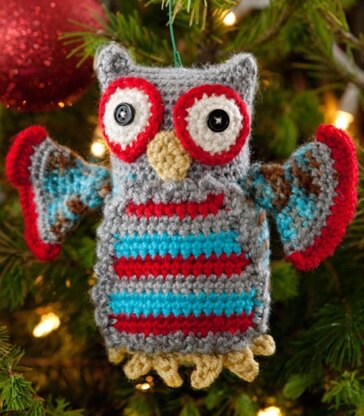 Hoot Owl Ornament in Red Heart Soft Multis - LW2651