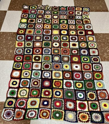 Colcha 'Crazy Theory' de granny square