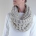 Cowl : Basket Weave