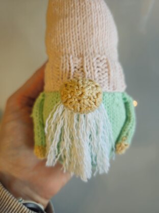 Knitted Spring Gnome