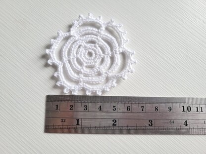 Crochet Netting flower with picots pattern