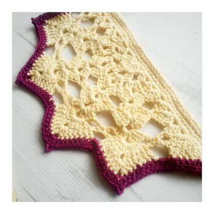 Garland :: Lacy Doily Bunting