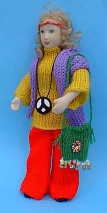 HMC22 Hippy outfit for a doll in the dolls house