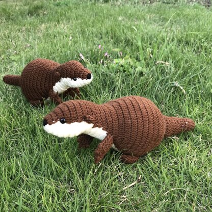 Oscar the Otter Amigurumi Pattern