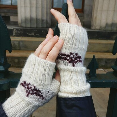 Scottish Rose Handwarmers