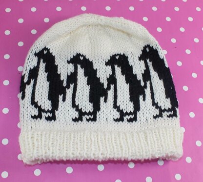 Penguin Ski Beanie Hat CIRCULAR