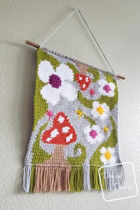 'Shrooms and Blooms Wall Hanging