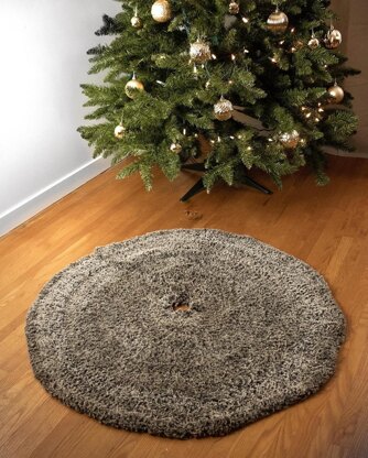 Fable Fur Tree Skirt