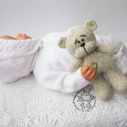 Petite  Bear  for small babies - knitting pattern