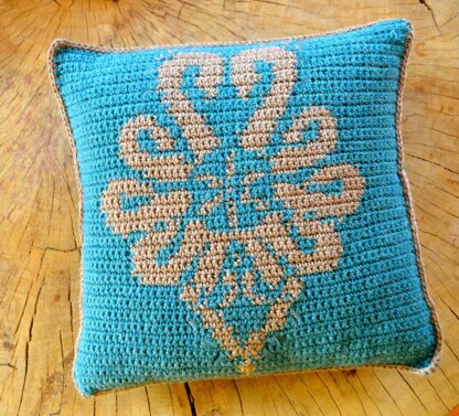 Parzenica Folk Cushion