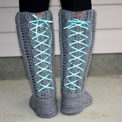 Ribbed Slipper Boots