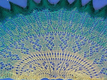 Gorgeous Gala shawlette