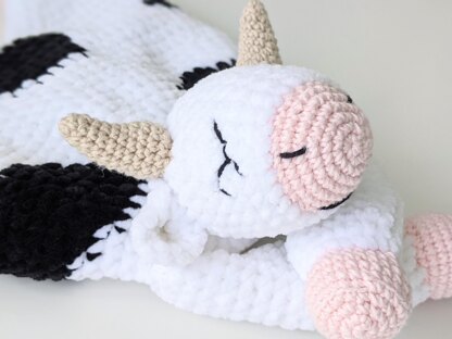 Sleepy Highland Coo and Cow Comforter, Cow Lovey