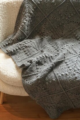 Crossroads Chunky Blanket