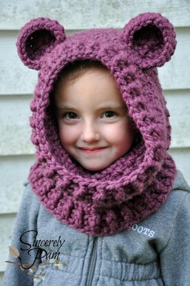 Un'bear'ably Cute Hooded Cowl