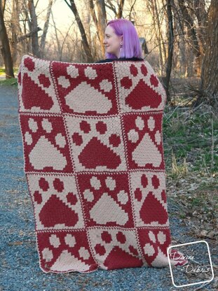 Cute Paw Print C2C Blanket