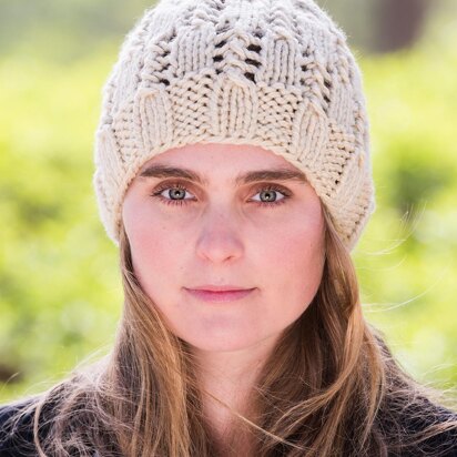 Alternating Lace Hat #705