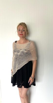 Delicate Cable Poncho