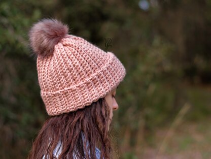 The Easiest Knitted Hat Ever - Yay For Yarn