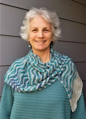 Lacey Daze Shawl by Sharyn Anhalt