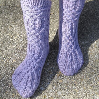 Carbondale Cabled Socks