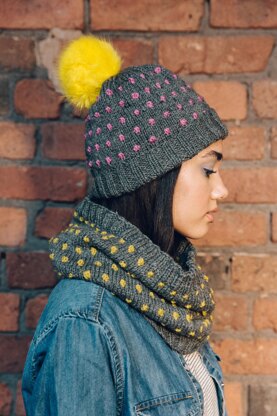 Fobble 'fake bobble hat and cowl