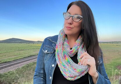 Wobbly Rainbow Cowl