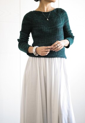 Winter Seashell Sweater Light