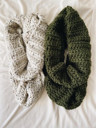 Charisma Infinity Scarf Crochet pattern by Noelebelle