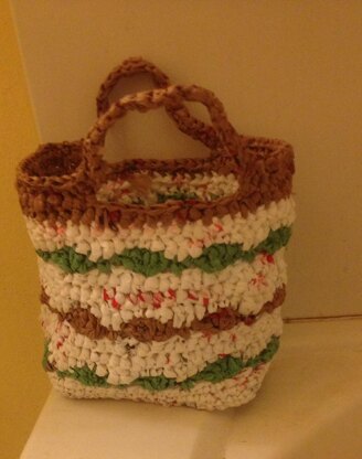 Plarn Shower and Bath Caddy