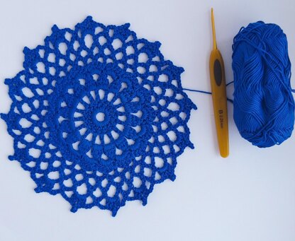 Crochet easy small doily pattern