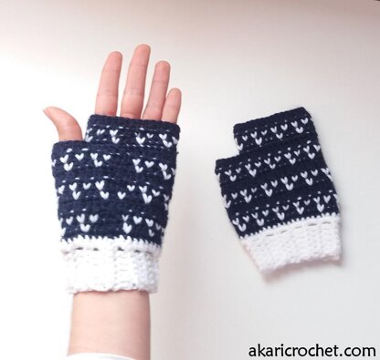 THREE HEARTS mitts_ M59