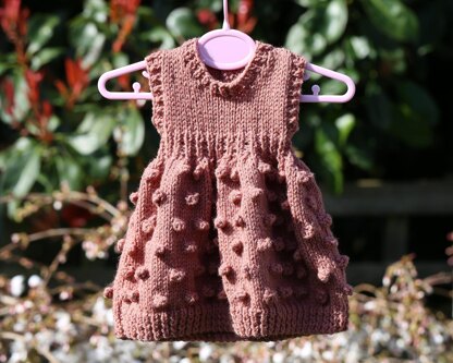 Dolls Dresses Knitting Pattern (no 124)