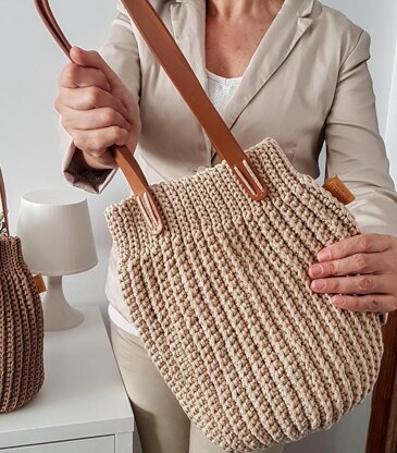 Ribbed Winter Tote