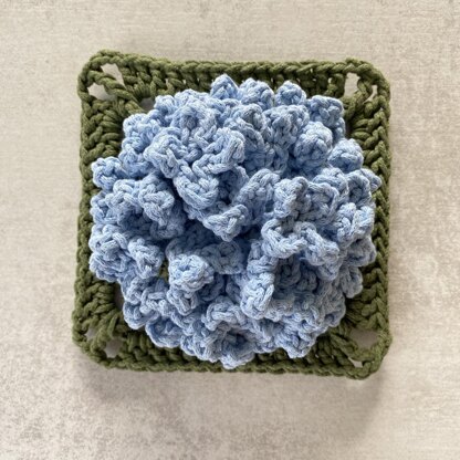 Hydrangea Flower Granny Square