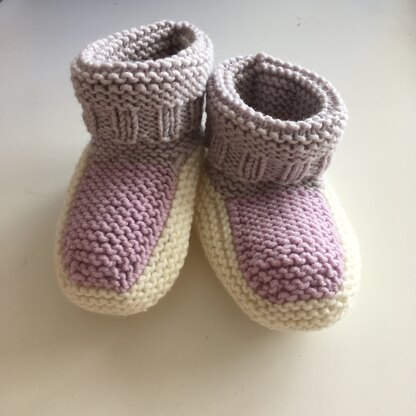 Baby booties for girl