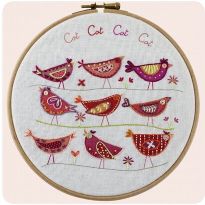 Un Chat Dans L'Aiguille Cluck, Cluck, Cluck Contemporary Printed Embroidery Kit