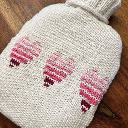 Ombre Hearts Bottle Cozy